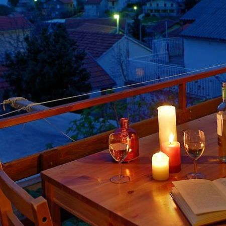 Apartments Mira Gornji Karin Room photo